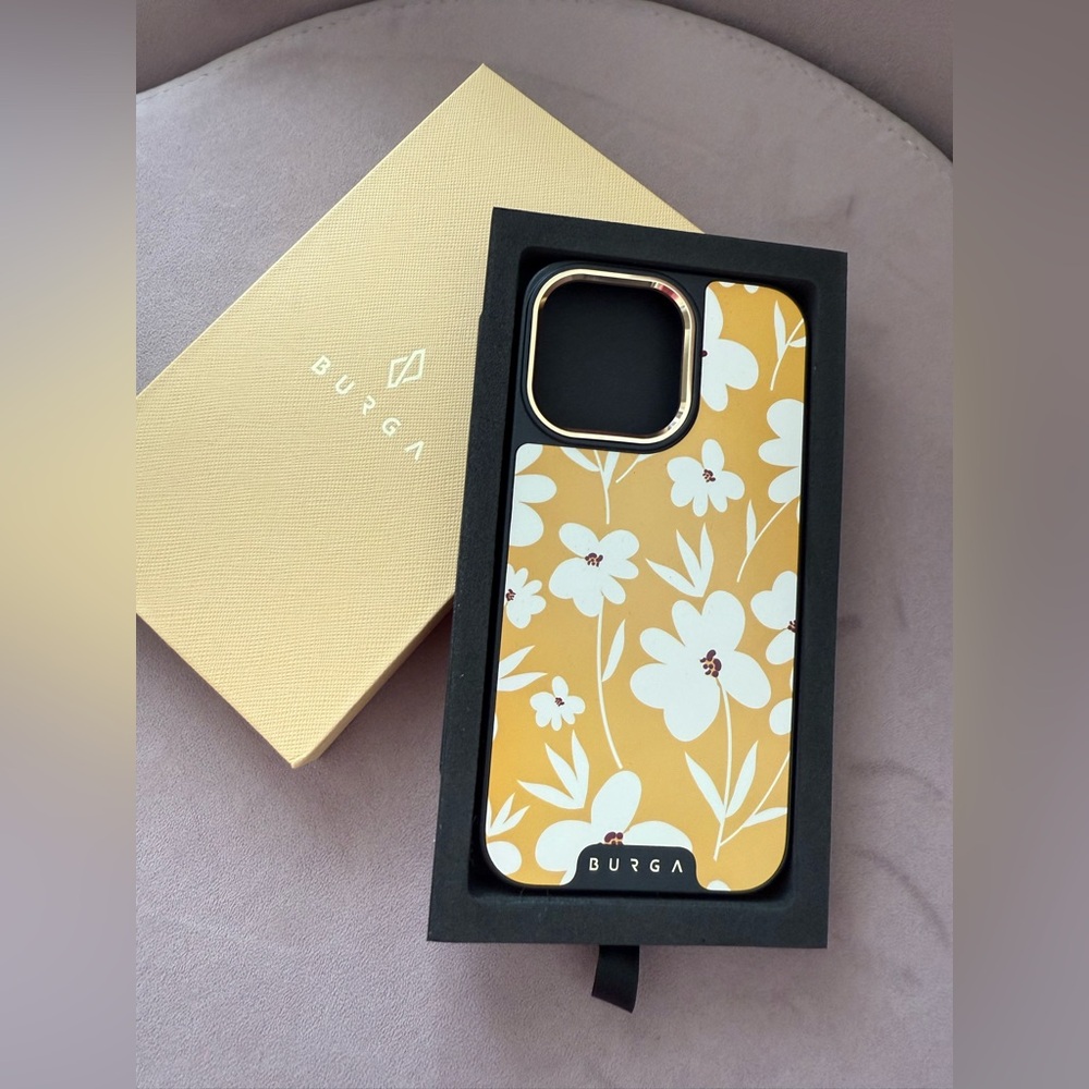 BRAND NEW - Burga iPhone 13 PRO Case